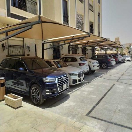 مظلات مواقف الفنادق بالمدينة المنورة